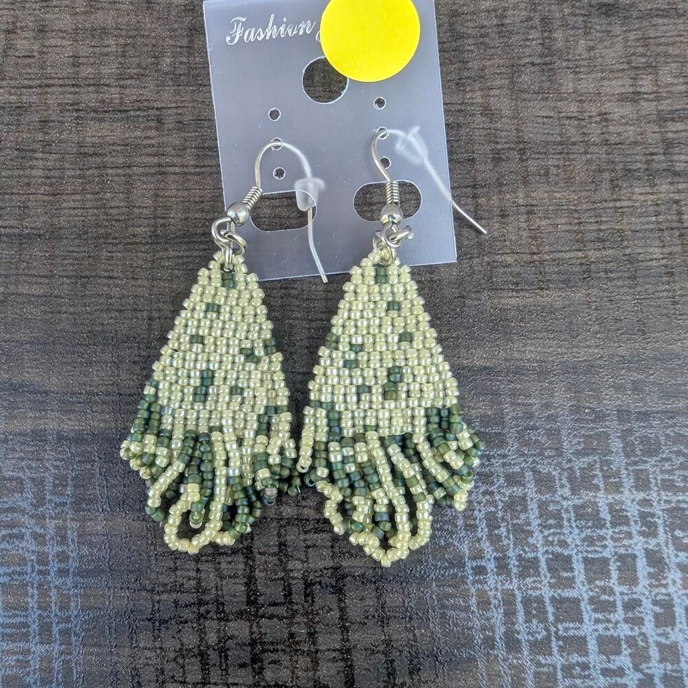 Unbranded Women's Green and Silver Jewellery